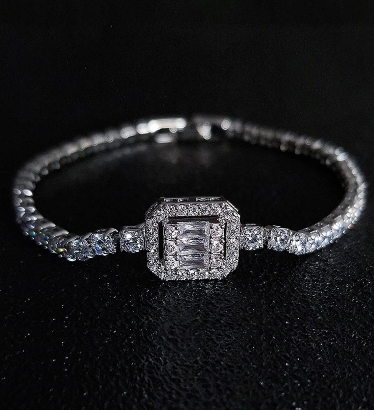 Elegant Crystal Rhinestone Studded Bracelet For Women, Fashion And Versatile, Gift For Birthday